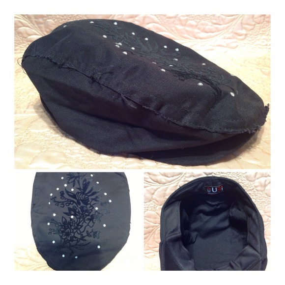 Y2K UBi Crystal Burnout Velvet Floral Flat Cap Black - Picture 7 of 7